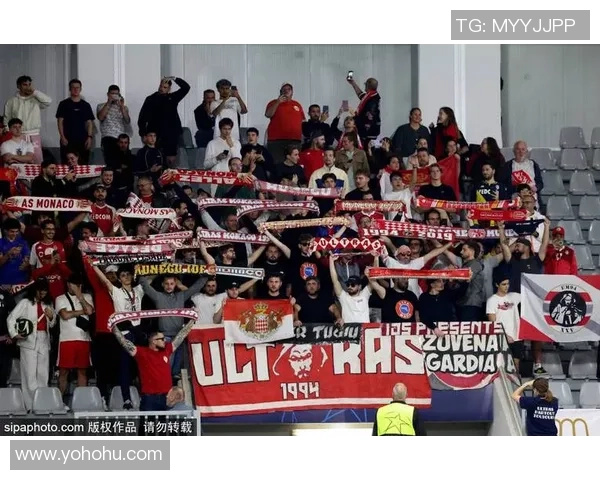 谁敢在绿茵场上欺负足球明星的荣耀与实力呢